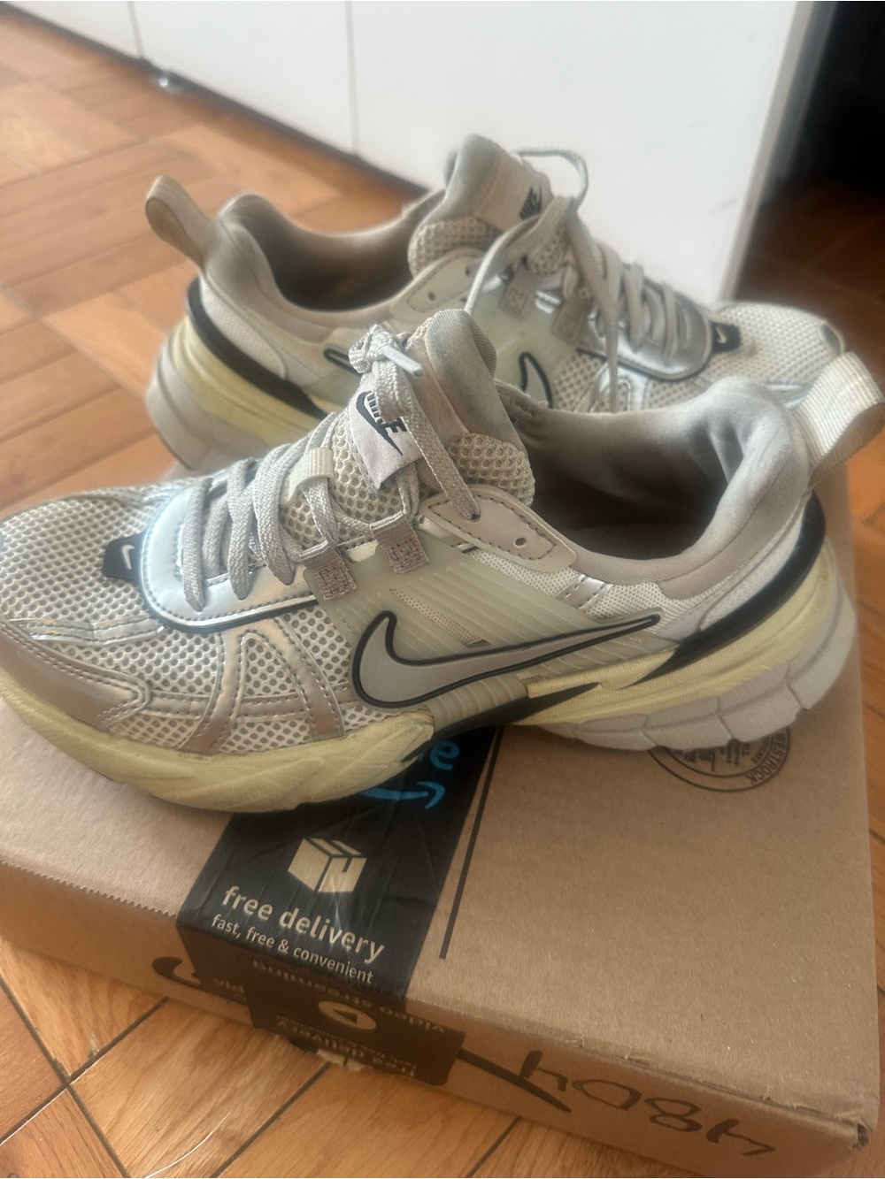 Nike V2K run sneakers